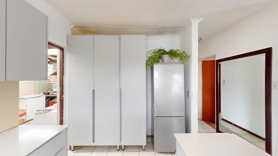 5 Bedroom Property for Sale in Colorado Park Western Cape